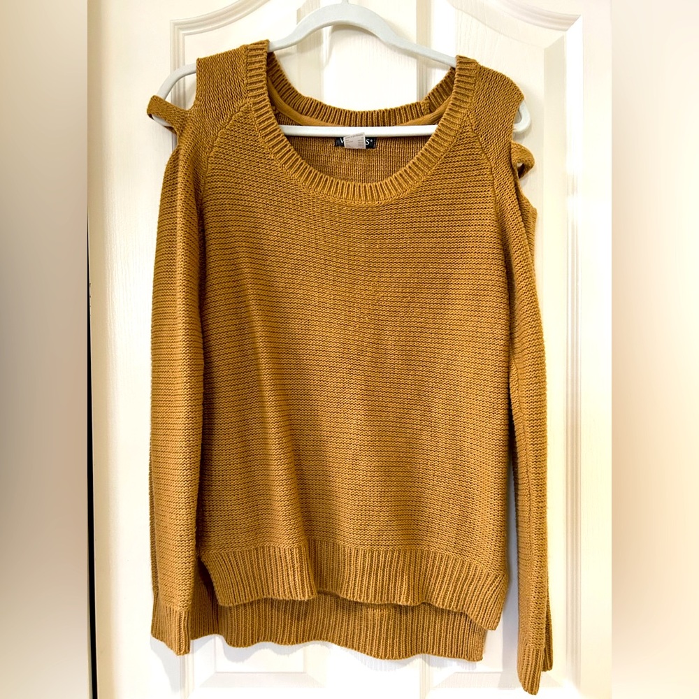 VENUS sweater, size M